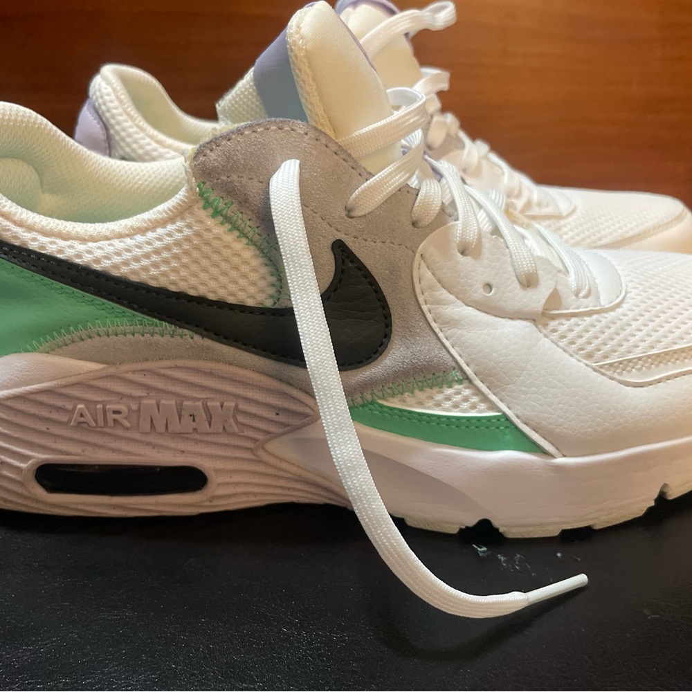 Nike Air Max White and Mint Sneakers